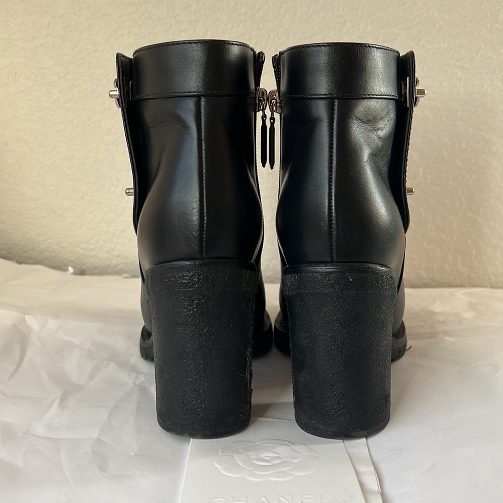 Chanel ankle boots - Picture 3 of 9